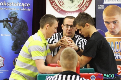 Armwrestling w XIV LO: Kategoria open mężczyzn lewa ręka