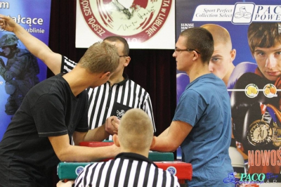 Armwrestling w XIV LO: Kategoria open mężczyzn lewa ręka