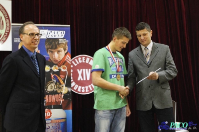 Armwrestling w XIV LO: Kategoria open mężczyzn lewa ręka