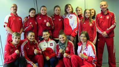 Polskie_pięsciarki_z_Karolina_Michalczuk_udaly_sie_do_Wloch