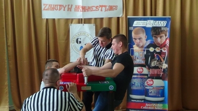 V międzygimnazjalne zawody w siłowaniu na ręce Lublin 13.05.2014_11