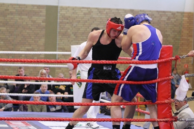 MOL w boksie - Puławy 2012 : Krzysztof Kosela (KS PACO) - Piotr Sawa