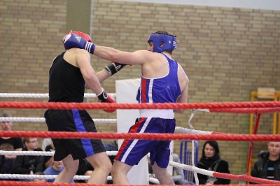 MOL w boksie - Puławy 2012 : Krzysztof Kosela (KS PACO) - Piotr Sawa