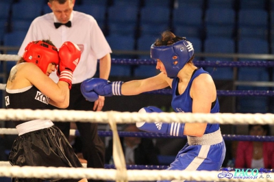 Półfinały 13. Mistrzostw Polski Kobiet w Boksie kategoria 57 kg: Sandra Kruk (UKS Kontra Elbląg) - Aleksandra Banak (Polonia Leszno) RSC 4