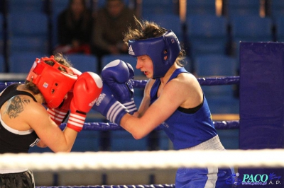 Półfinały 13. Mistrzostw Polski Kobiet w Boksie kategoria 57 kg: Sandra Kruk (UKS Kontra Elbląg) - Aleksandra Banak (Polonia Leszno) RSC 4